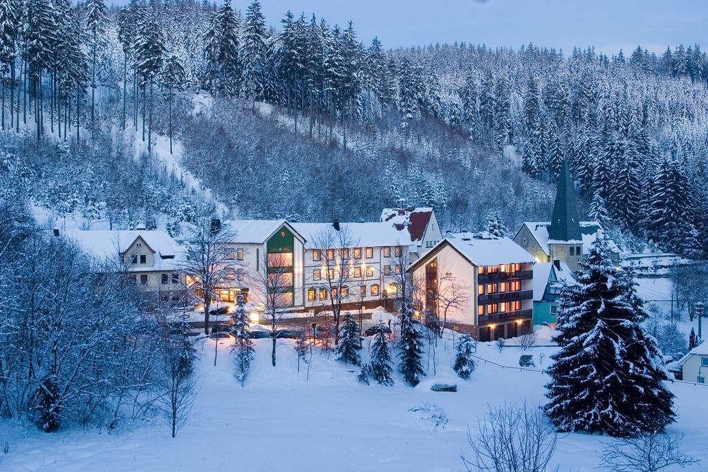 Gasthof Rodachtal Mit Gaestehaus Katharina Schwarzenbach am Wald Luaran gambar
